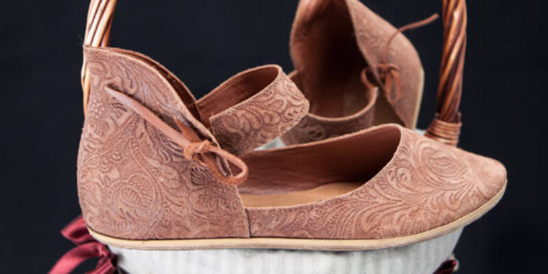 Chaussures médiévales légères pour femmes