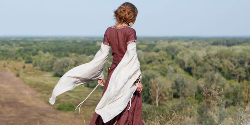 Robe médiévale de lin « Archère » avec tunique et corset