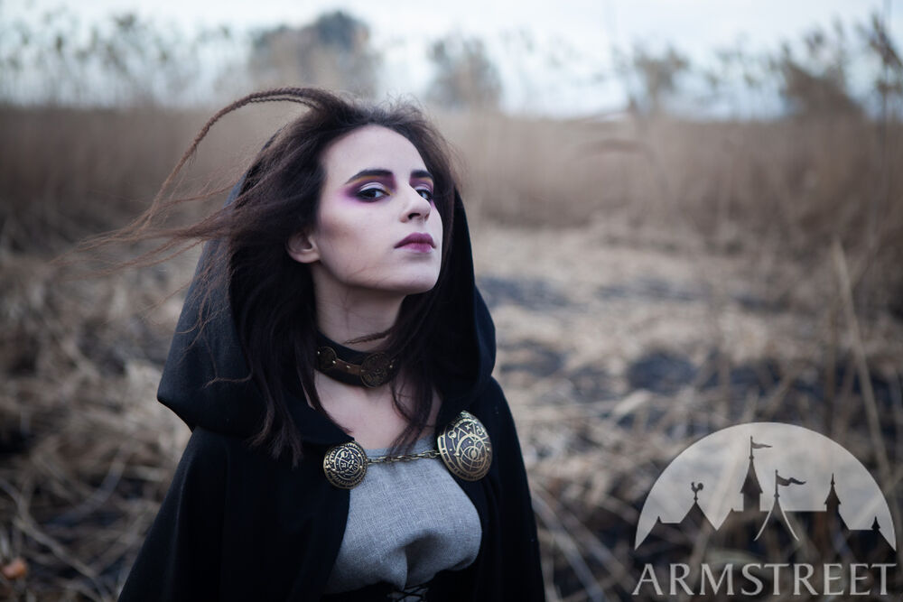 Cape noire &eacute;dition Halloween