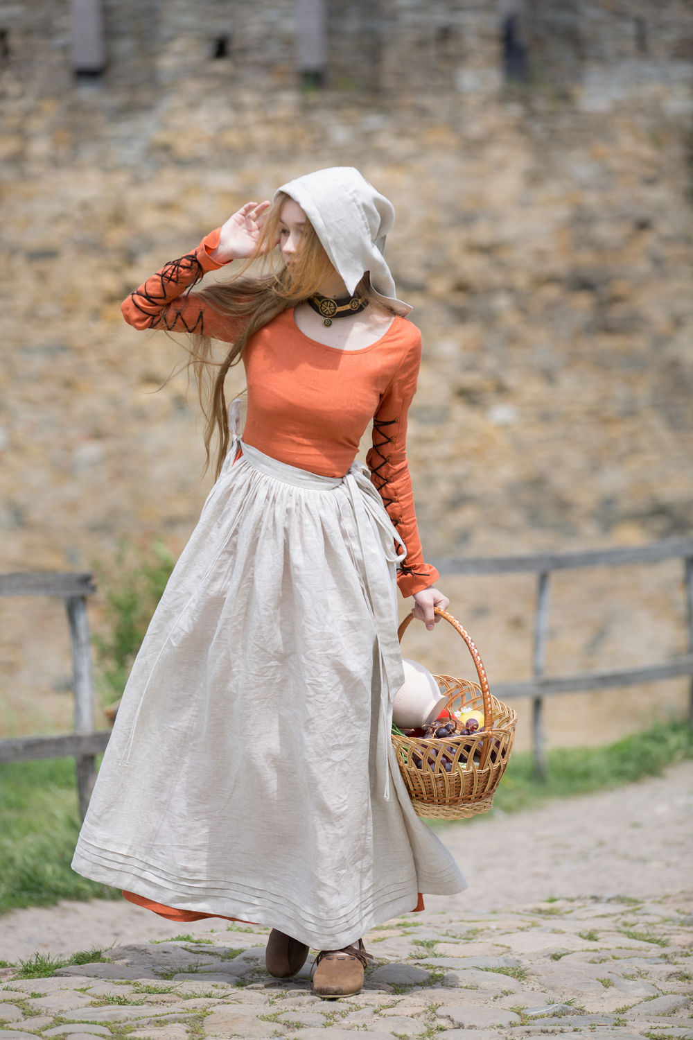 Costume médiéval « Elsie la rousse » de robe et jupe