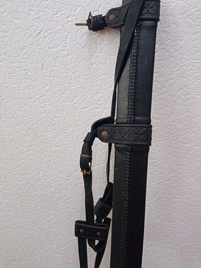 Common - sale-dark-star-arming-sword-and-leather-scabbard-defect-2.jpg