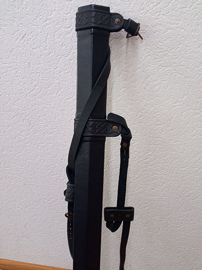 Common - sale-dark-star-arming-sword-and-leather-scabbard-defect-4.jpg