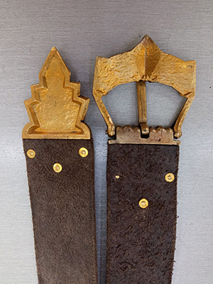 Common - sale-embossed-leather-belt-with-brass-cast-buckle-with-enamel-dark-wolf-experimental-sample-4.jpg Common - sale-embossed-leather-belt-with-brass-cast-buckle-with-enamel-dark-wolf-experimental-sample-4.jpg