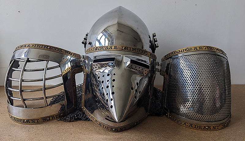 Common - sale-xivth-century-italian-houndskull-bascinet-the-kings-guard-size-lxl.jpg Common - sale-xivth-century-italian-houndskull-bascinet-the-kings-guard-size-lxl.jpg